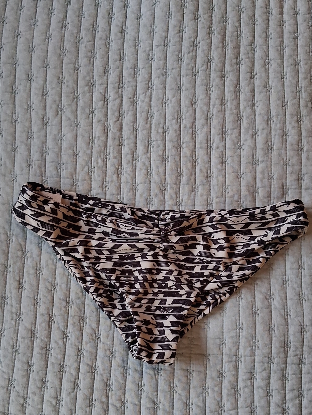 Boys + Arrows Black and Cream Abstract Arrow Print Bikini Bottoms RARE